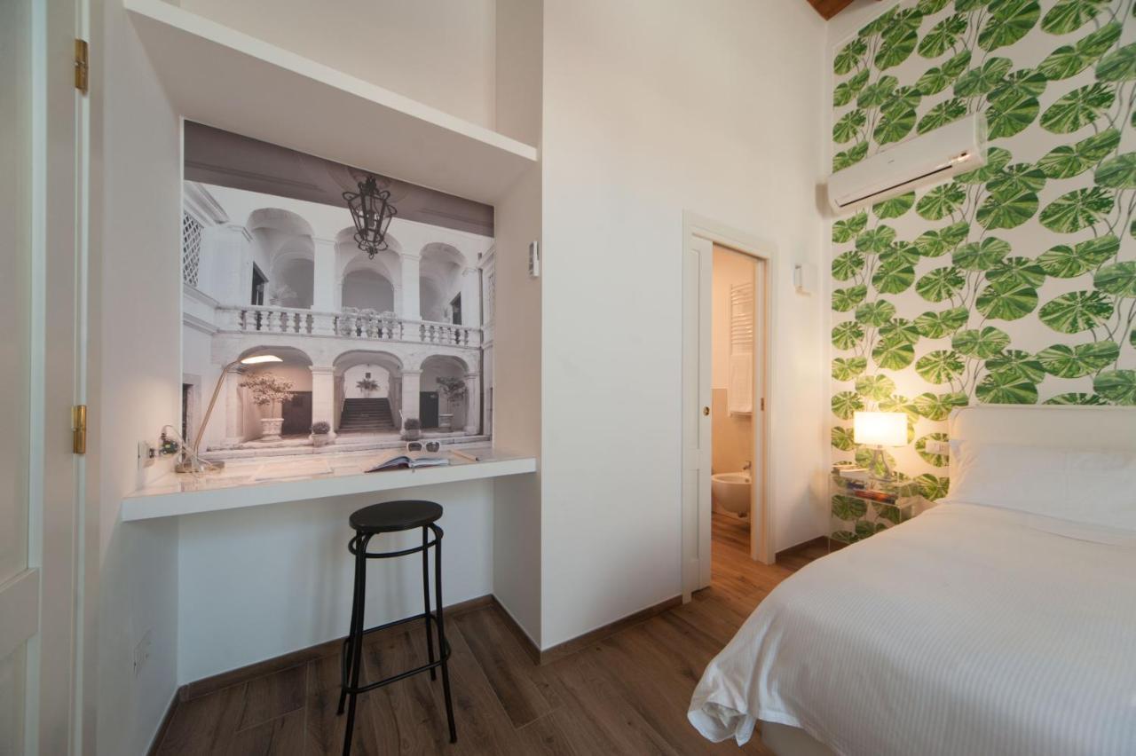 Bed and Breakfast La Soffitta Covelli Trani Exterior foto