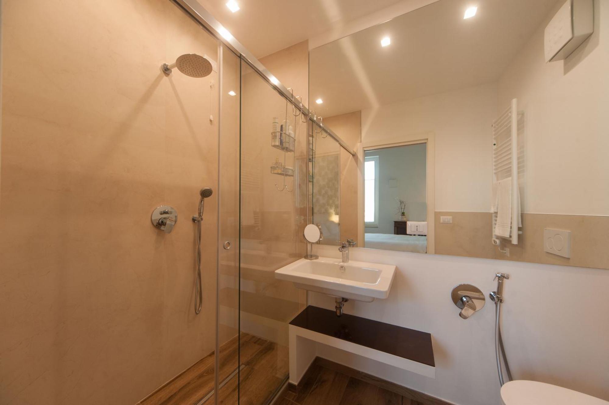 Bed and Breakfast La Soffitta Covelli Trani Exterior foto