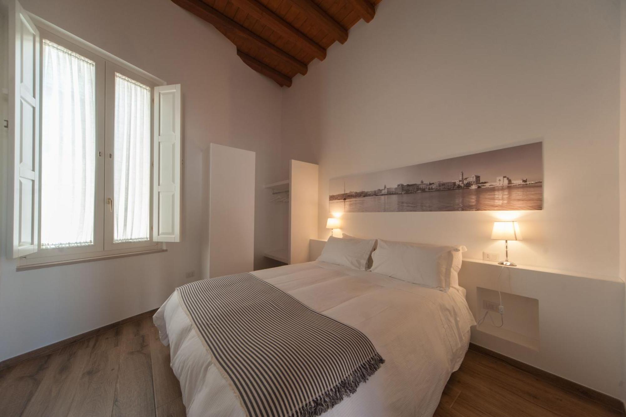 Bed and Breakfast La Soffitta Covelli Trani Exterior foto