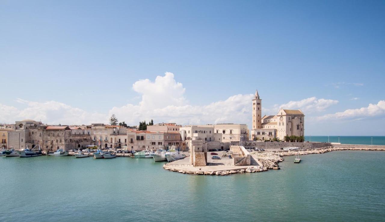 Bed and Breakfast La Soffitta Covelli Trani Exterior foto