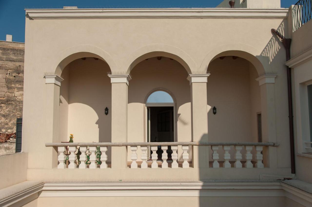 Bed and Breakfast La Soffitta Covelli Trani Exterior foto